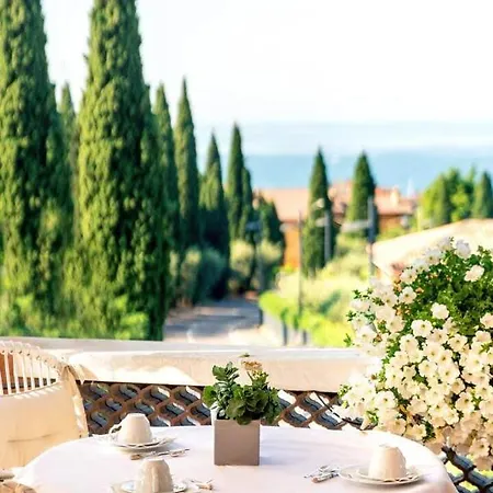 Comfort Apartment Garda Lake W/T Pool And Parking! Dom wakacyjny *
